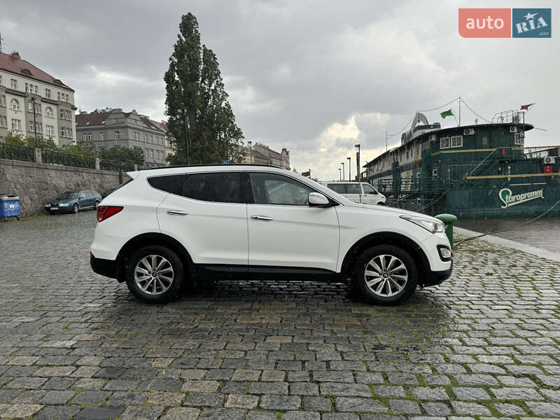 Внедорожник / Кроссовер Hyundai Santa FE 2014 в Каменец-Подольском