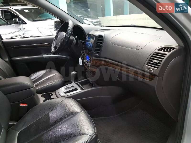 Внедорожник / Кроссовер Hyundai Santa FE 2010 в Сумах