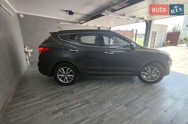 Позашляховик / Кросовер Hyundai Santa FE 2014 в 