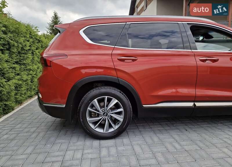 Внедорожник / Кроссовер Hyundai Santa FE 2020 в Тернополе