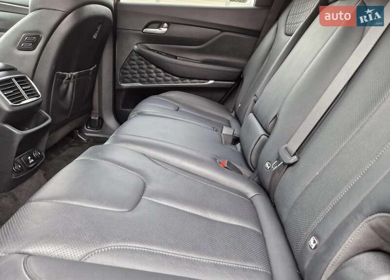 Внедорожник / Кроссовер Hyundai Santa FE 2020 в Тернополе