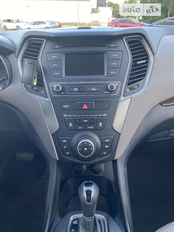 Позашляховик / Кросовер Hyundai Santa FE 2016 в Одесі