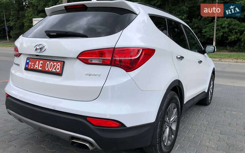 Позашляховик / Кросовер Hyundai Santa FE 2015 в Львові