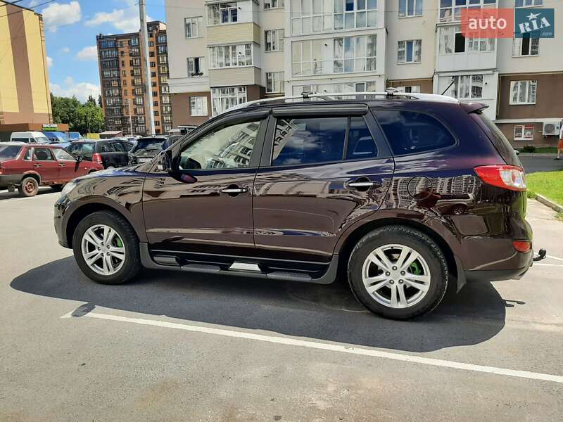 Внедорожник / Кроссовер Hyundai Santa FE 2011 в Чернигове