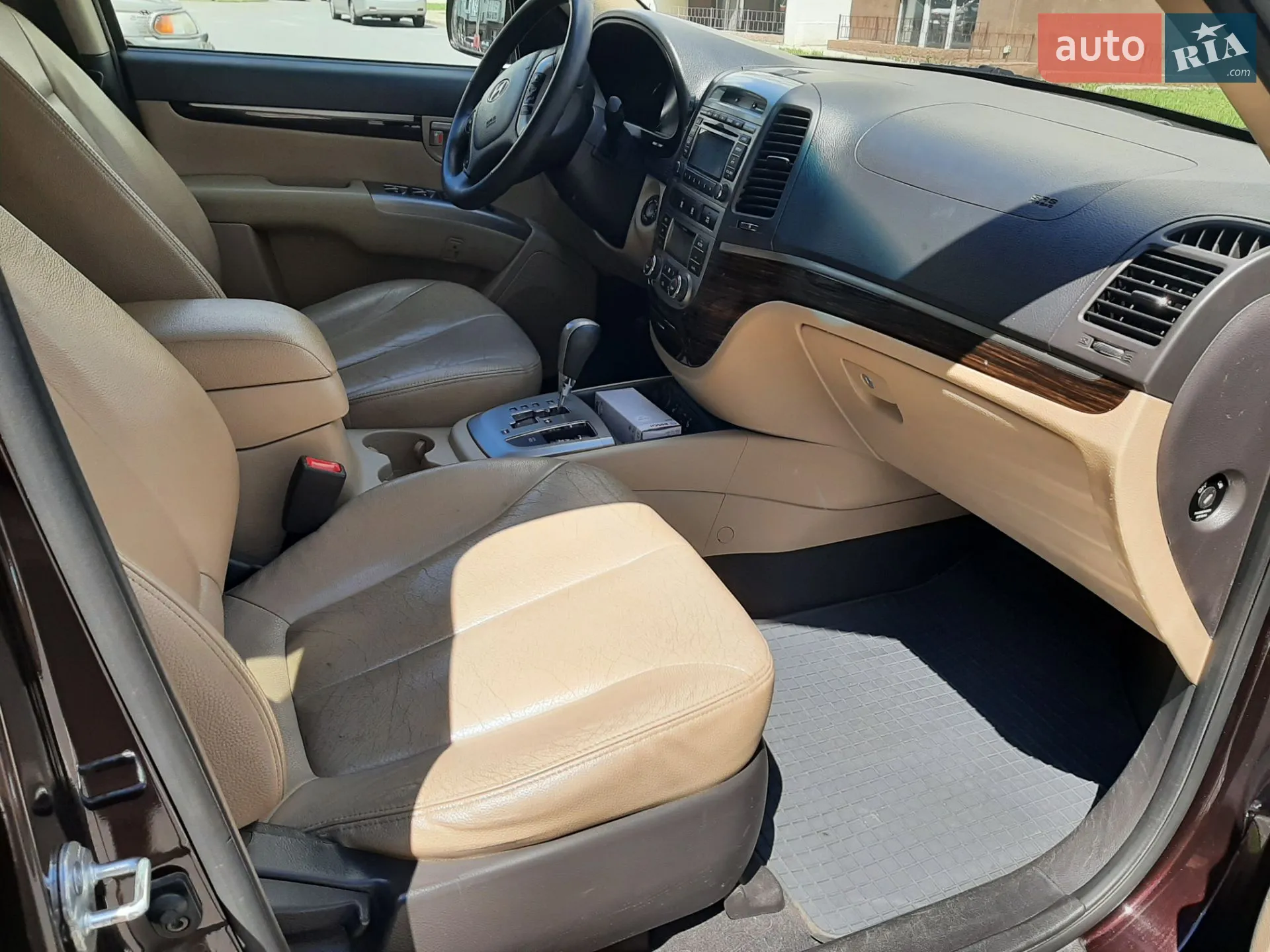 Hyundai Santa FE 2011 VIN KMHSH81XDBU762681 фото оголошення 17 з 22