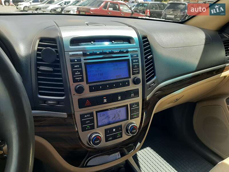 Внедорожник / Кроссовер Hyundai Santa FE 2011 в Чернигове