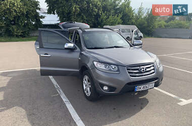 Позашляховик / Кросовер Hyundai Santa FE 2010 в Рівному