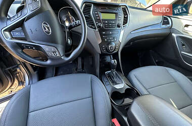 Внедорожник / Кроссовер Hyundai Santa FE 2014 в 