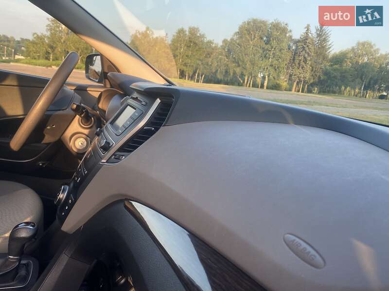 Позашляховик / Кросовер Hyundai Santa FE 2017 в Житомирі