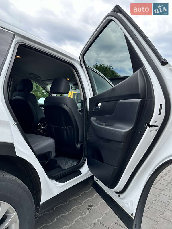 Позашляховик / Кросовер Hyundai Santa FE 2020 в Кам'янському