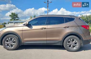 Позашляховик / Кросовер Hyundai Santa FE 2014 в 