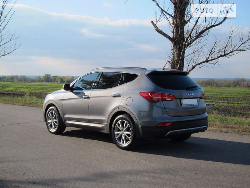 Внедорожник / Кроссовер Hyundai Santa FE 2013 в Кривом Роге