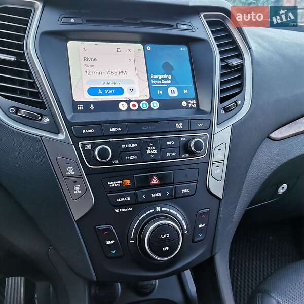 Внедорожник / Кроссовер Hyundai Santa FE 2017 в Киеве