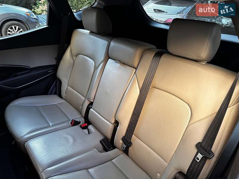 Позашляховик / Кросовер Hyundai Santa FE 2013 в Львові