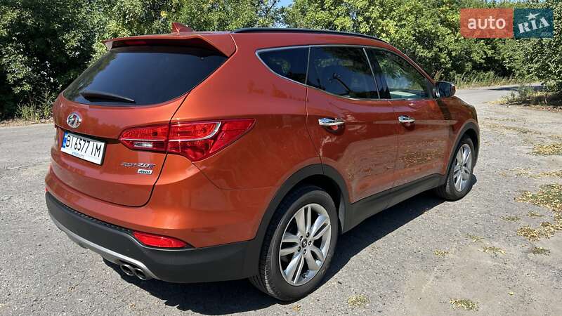 Внедорожник / Кроссовер Hyundai Santa FE 2014 в Хороле