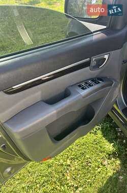Внедорожник / Кроссовер Hyundai Santa FE 2011 в 
