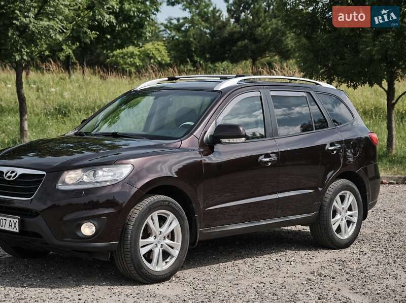 Внедорожник / Кроссовер Hyundai Santa FE 2011 в Ужгороде