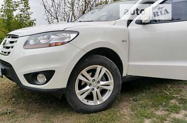 Внедорожник / Кроссовер Hyundai Santa FE 2011 в Сумах