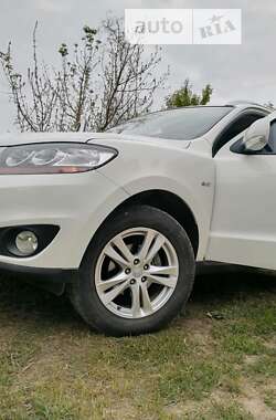 Внедорожник / Кроссовер Hyundai Santa FE 2011 в Сумах