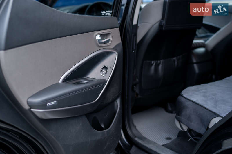 Позашляховик / Кросовер Hyundai Santa FE 2012 в Вінниці