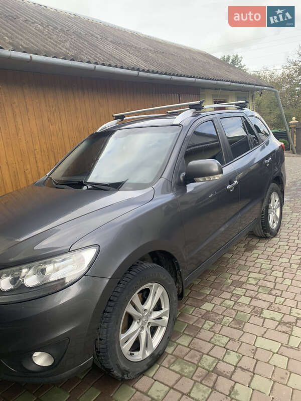 Внедорожник / Кроссовер Hyundai Santa FE 2010 в 