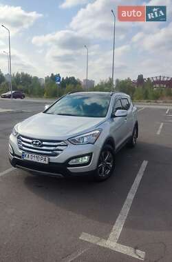 Внедорожник / Кроссовер Hyundai Santa FE 2015 в 