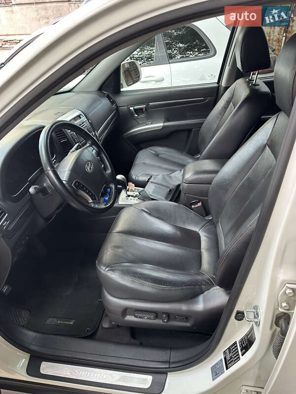 Позашляховик / Кросовер Hyundai Santa FE 2012 в Дніпрі