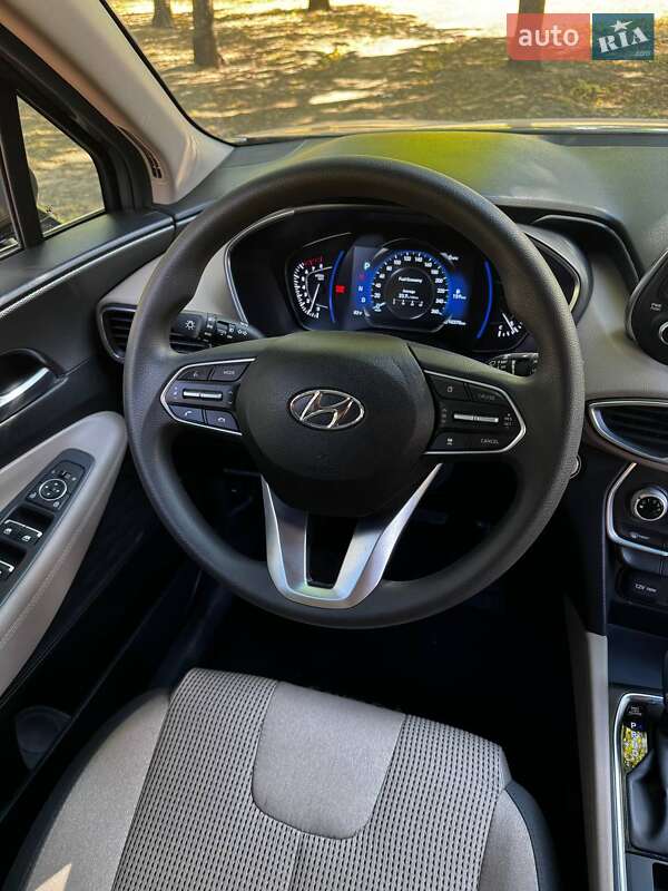 Внедорожник / Кроссовер Hyundai Santa FE 2019 в Днепре