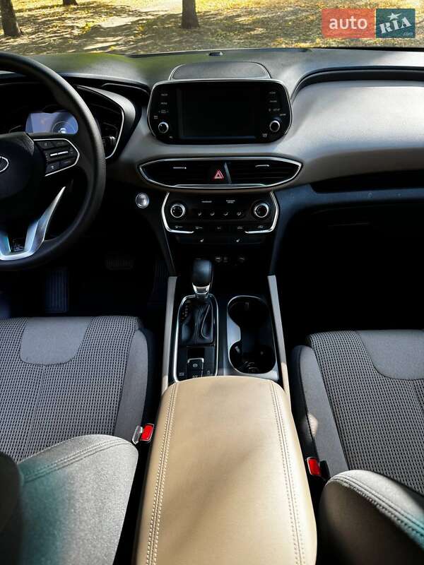 Внедорожник / Кроссовер Hyundai Santa FE 2019 в Днепре