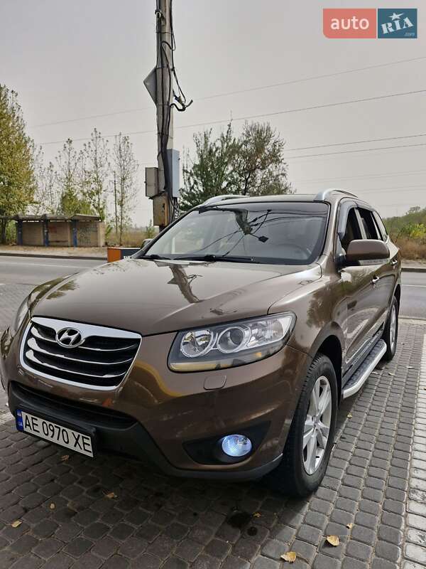 Позашляховик / Кросовер Hyundai Santa FE 2011 в Кам'янському