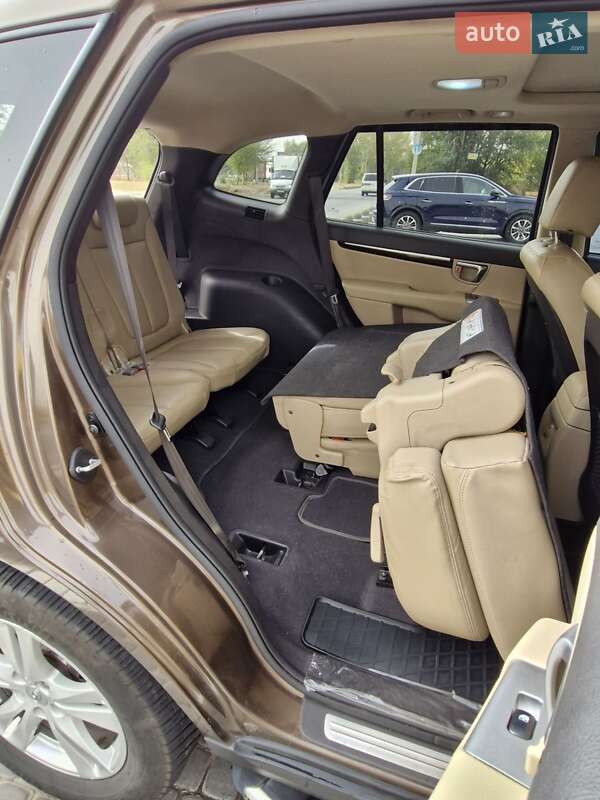 Позашляховик / Кросовер Hyundai Santa FE 2011 в Кам'янському