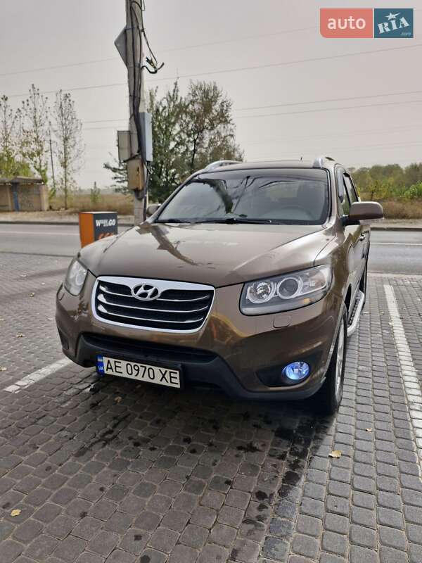 Позашляховик / Кросовер Hyundai Santa FE 2011 в Кам'янському