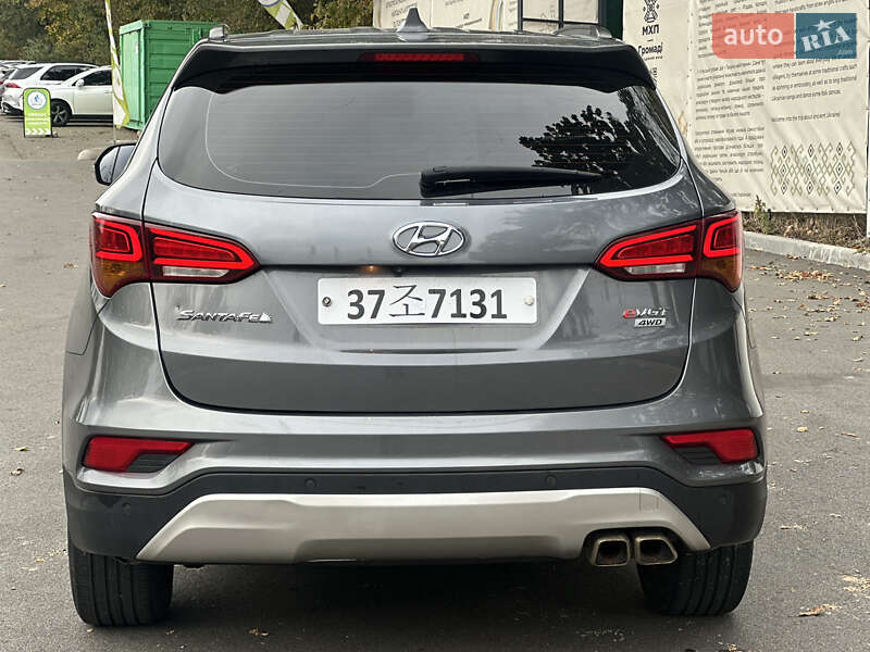 Позашляховик / Кросовер Hyundai Santa FE 2015 в Києві