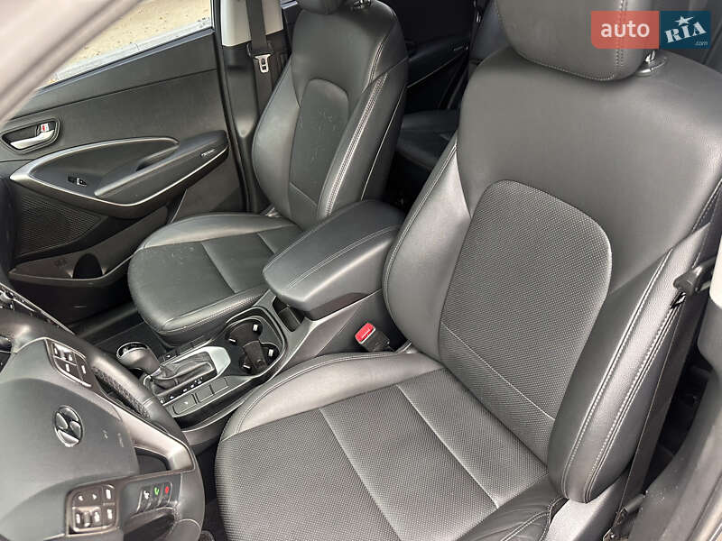Позашляховик / Кросовер Hyundai Santa FE 2015 в Києві