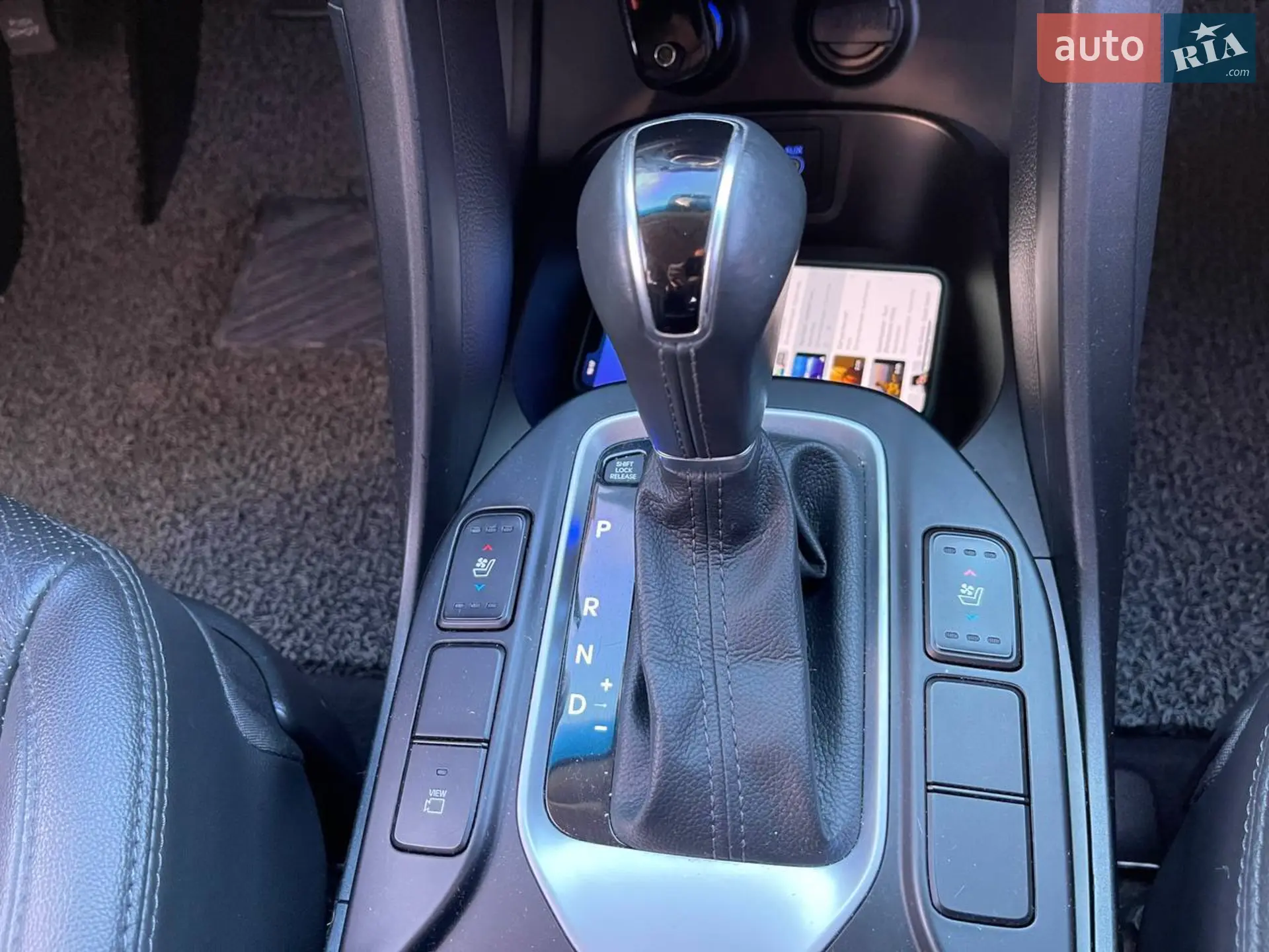 2016 Hyundai Santa Fe - мініатюра 26