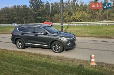 Внедорожник / Кроссовер Hyundai Santa FE 2018 в 