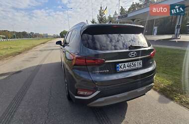 Внедорожник / Кроссовер Hyundai Santa FE 2018 в 
