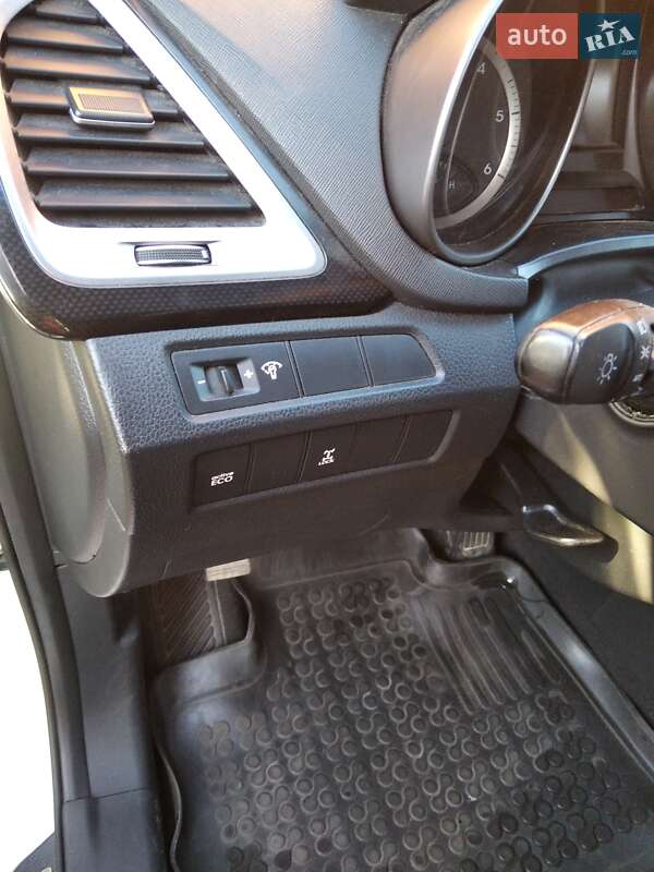 Позашляховик / Кросовер Hyundai Santa FE 2013 в Вінниці