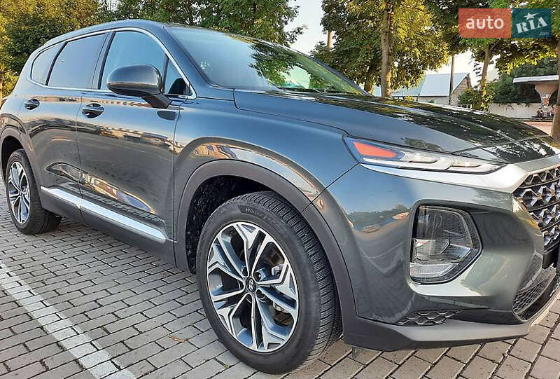 Внедорожник / Кроссовер Hyundai Santa FE 2020 в Ивано-Франковске