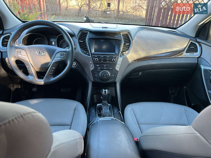 Внедорожник / Кроссовер Hyundai Santa FE 2017 в Борисполе