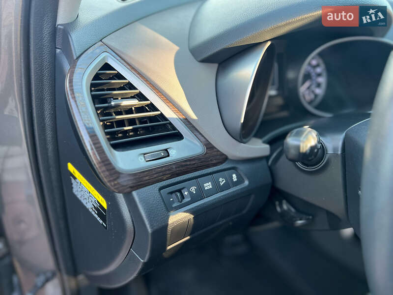 Внедорожник / Кроссовер Hyundai Santa FE 2017 в Борисполе