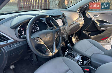 Позашляховик / Кросовер Hyundai Santa FE 2017 в 