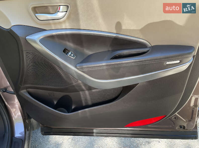 Позашляховик / Кросовер Hyundai Santa FE 2015 в Тетієві