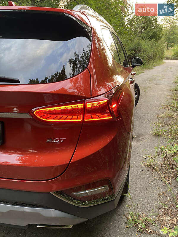 Позашляховик / Кросовер Hyundai Santa FE 2019 в Дніпрі