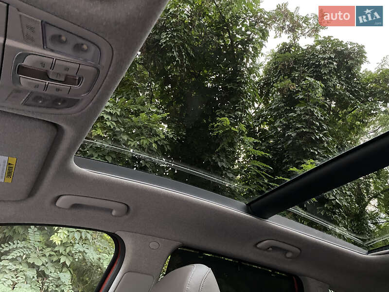 Позашляховик / Кросовер Hyundai Santa FE 2019 в Дніпрі