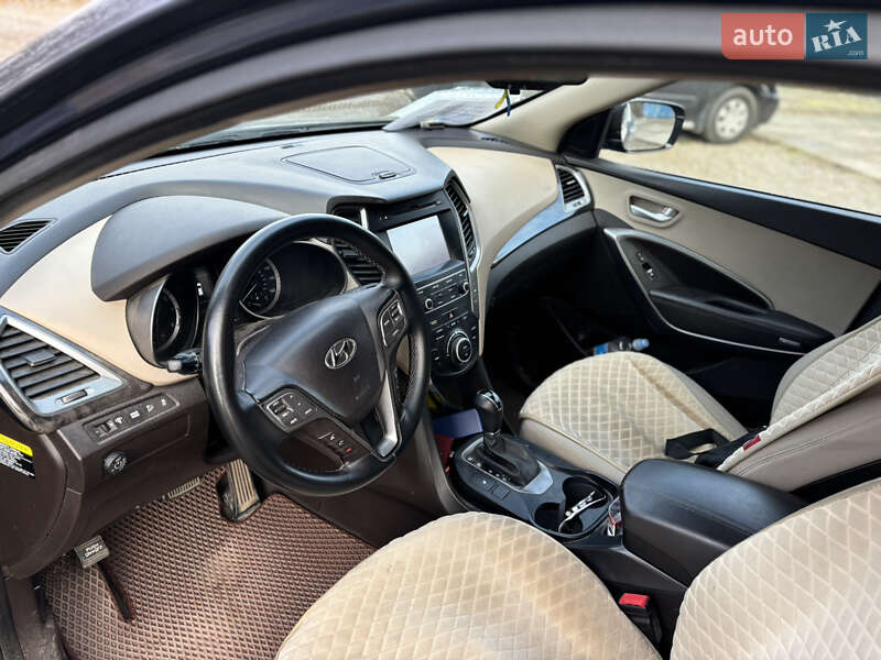 Внедорожник / Кроссовер Hyundai Santa FE 2017 в Кицмани фото 15 Внедорожник / Кроссовер Hyundai Santa FE 2017 в Кицмани