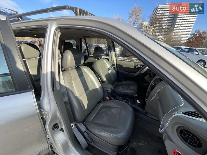Позашляховик / Кросовер Hyundai Santa FE 2002 в Києві