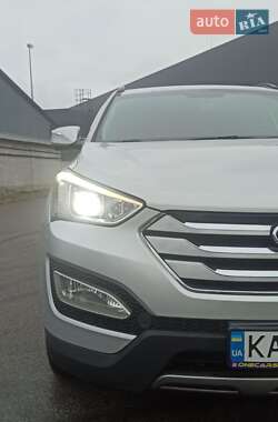 Позашляховик / Кросовер Hyundai Santa FE 2012 в Києві