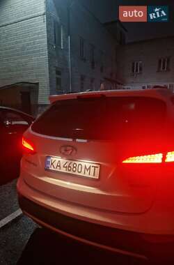 Внедорожник / Кроссовер Hyundai Santa FE 2015 в 