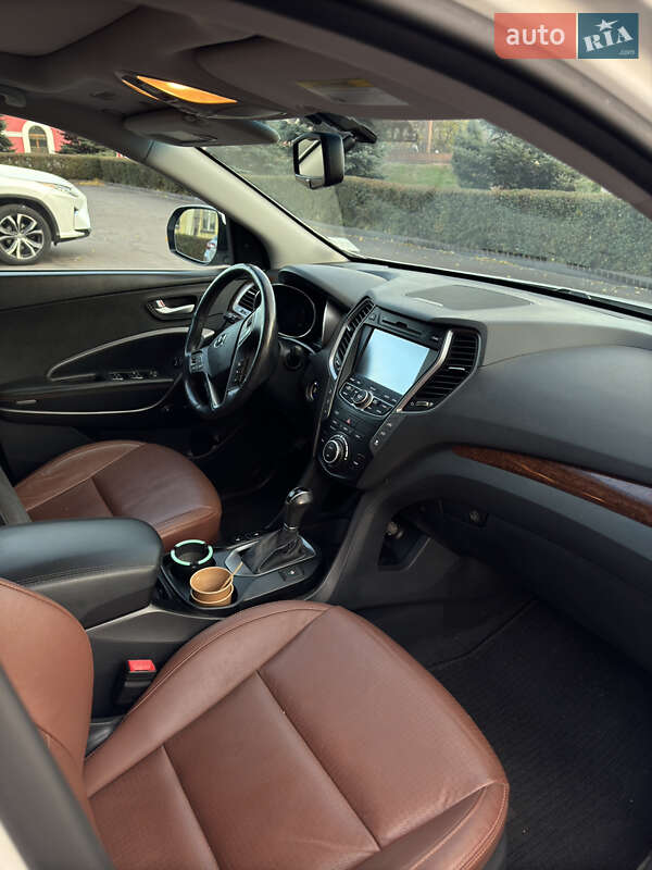 Внедорожник / Кроссовер Hyundai Santa FE 2014 в Днепре
